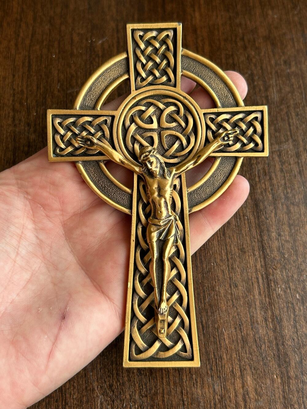 Knotted Celtic Crucifix Creative Brands pewter with an antique gold finish